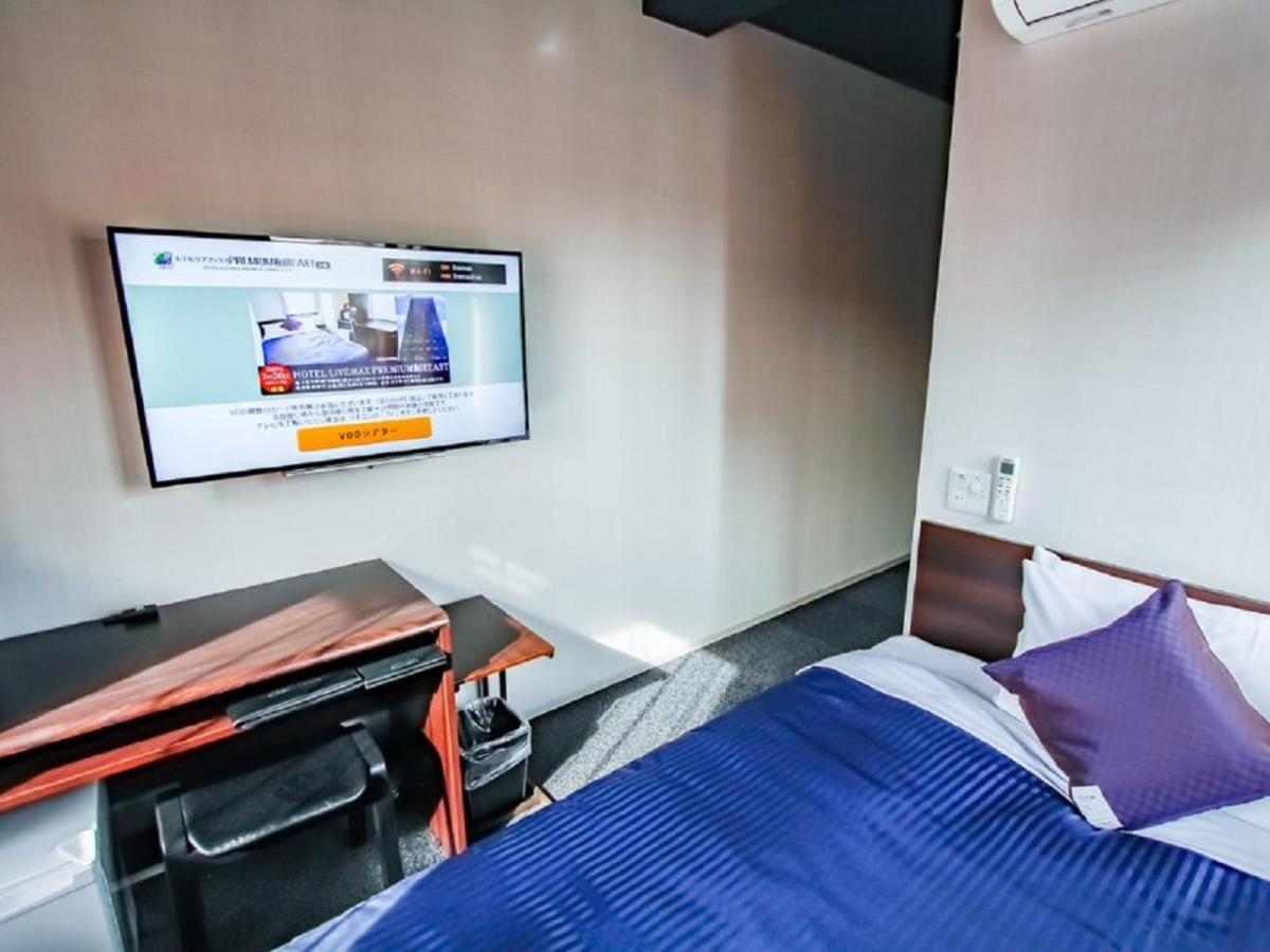 Hotel Livemax Premium Umeda East Osaka Exterior photo